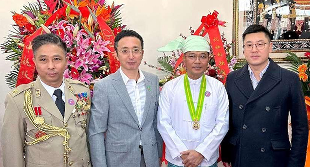 Mr. U Tin Maw Shwe, Myanmar Ambassador to China (second from right) Mr. Chan Po-yi (first from right) Mr. U Tin Maw Shwe, Myanmar Ambassador to China (second from right) Mr. Chan Po-yi (first from right)